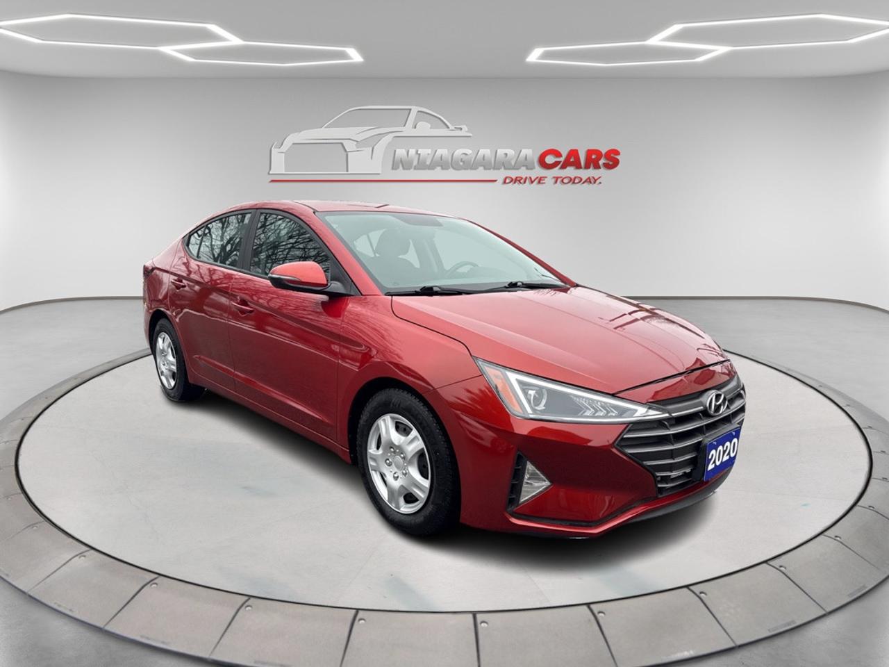 2020 Hyundai Elantra Limited Photo