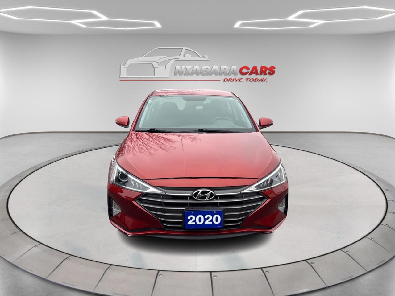 2020 Hyundai Elantra Limited Photo