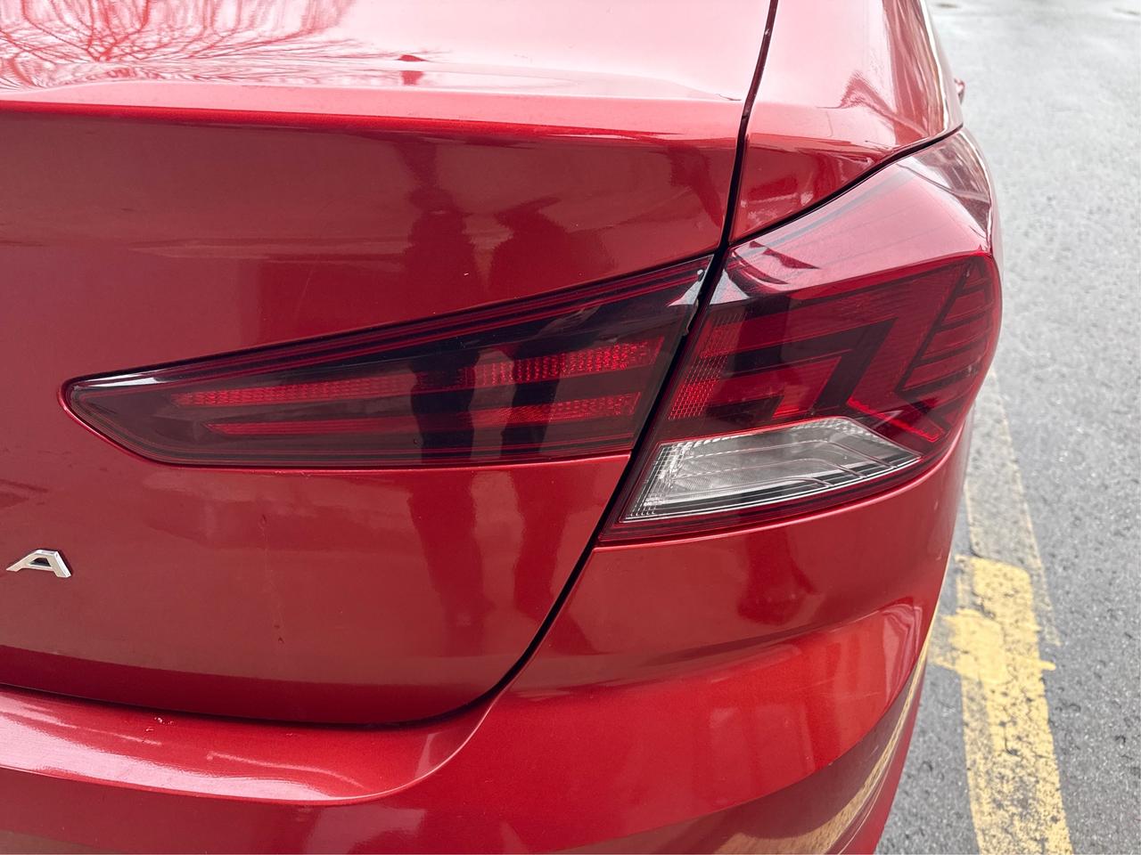 2020 Hyundai Elantra Limited Photo