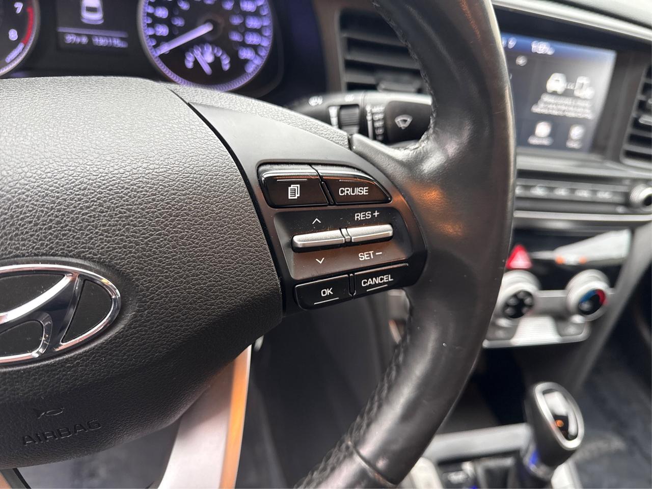 2020 Hyundai Elantra Limited Photo