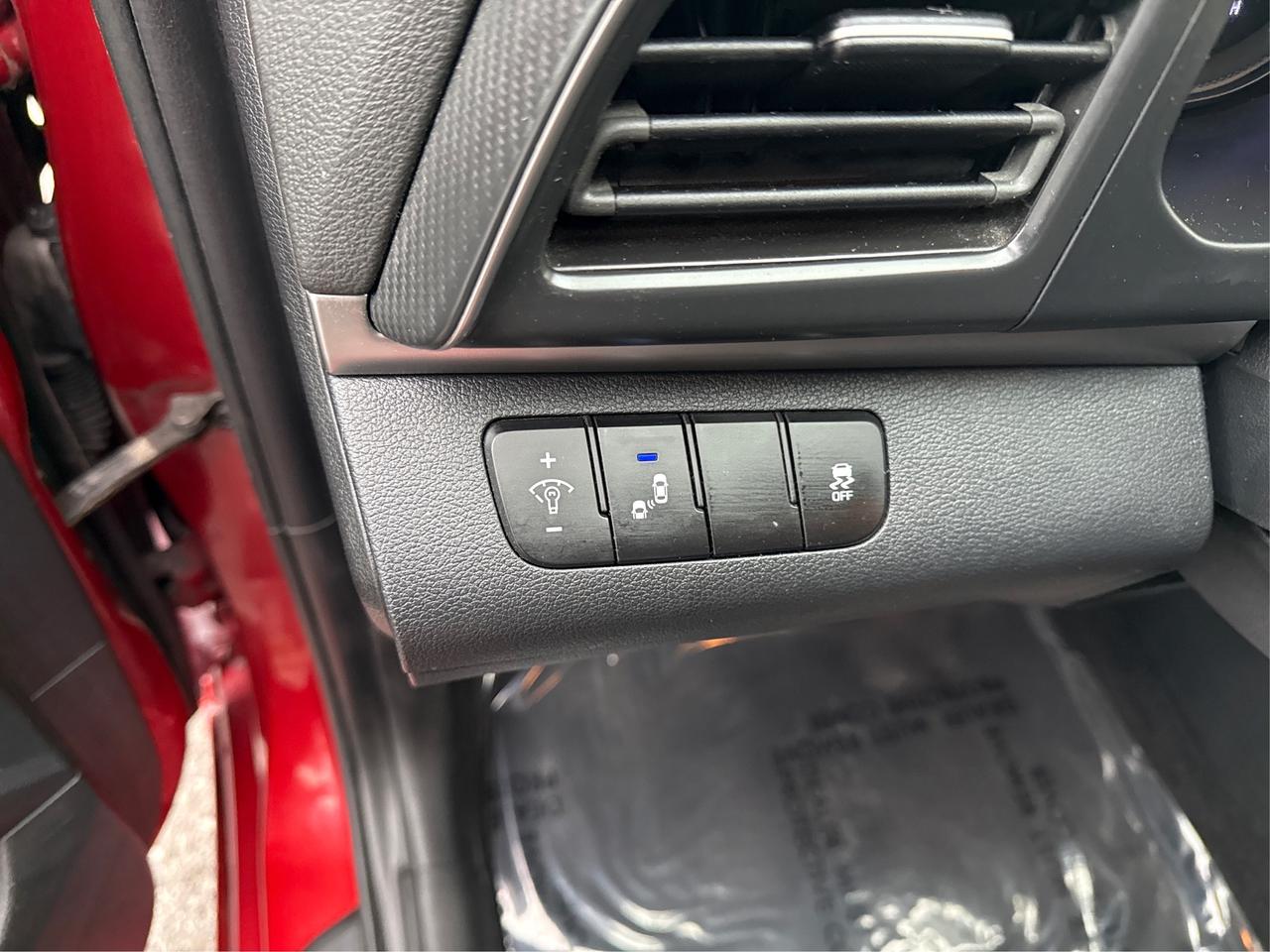 2020 Hyundai Elantra Limited Photo