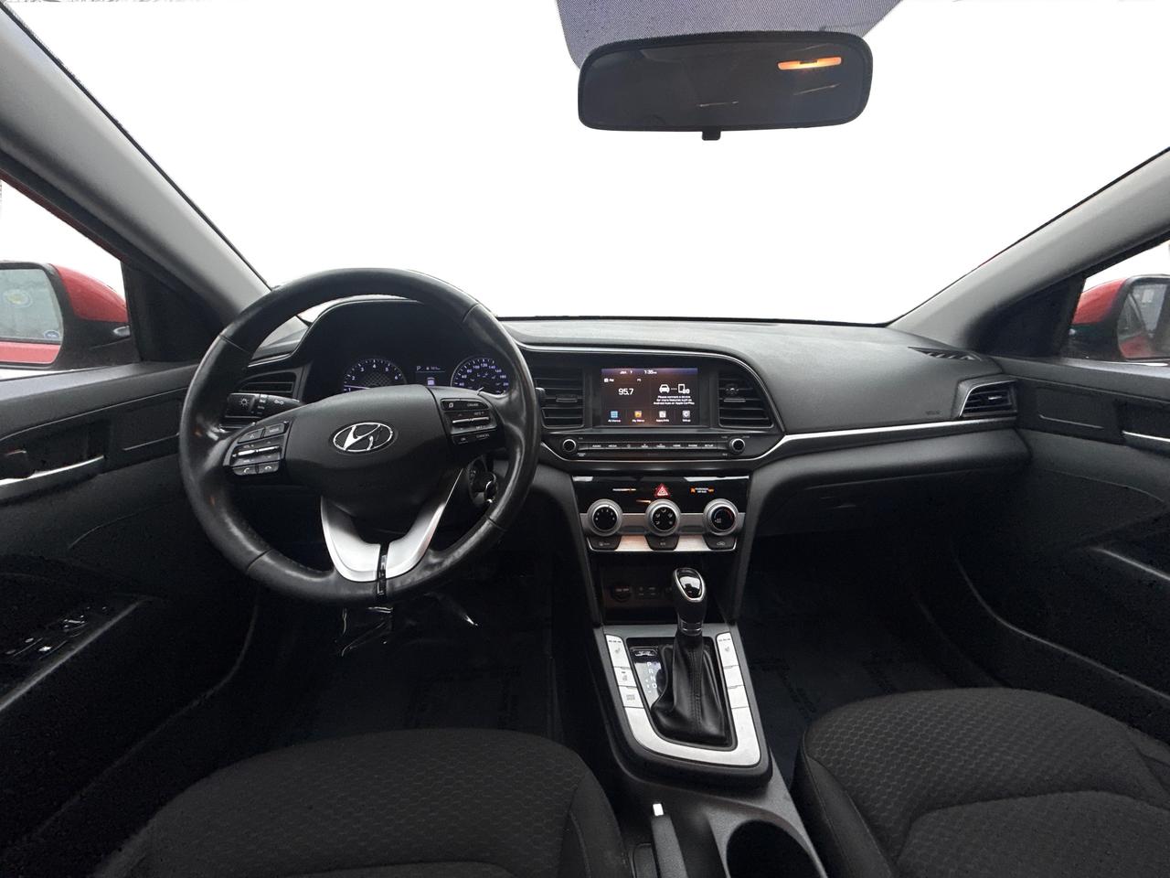 2020 Hyundai Elantra Limited Photo