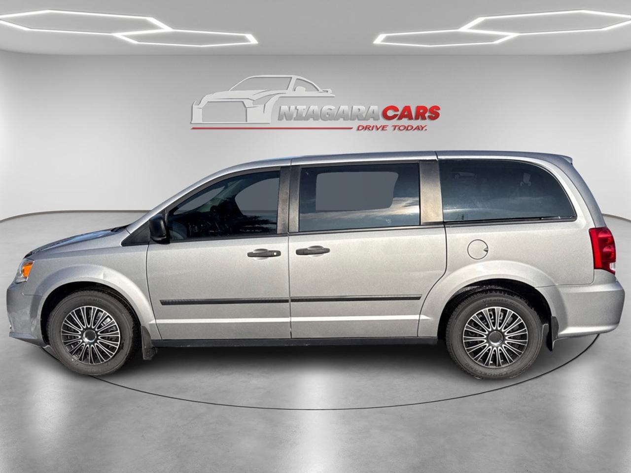 2017 Dodge Grand Caravan SE Photo