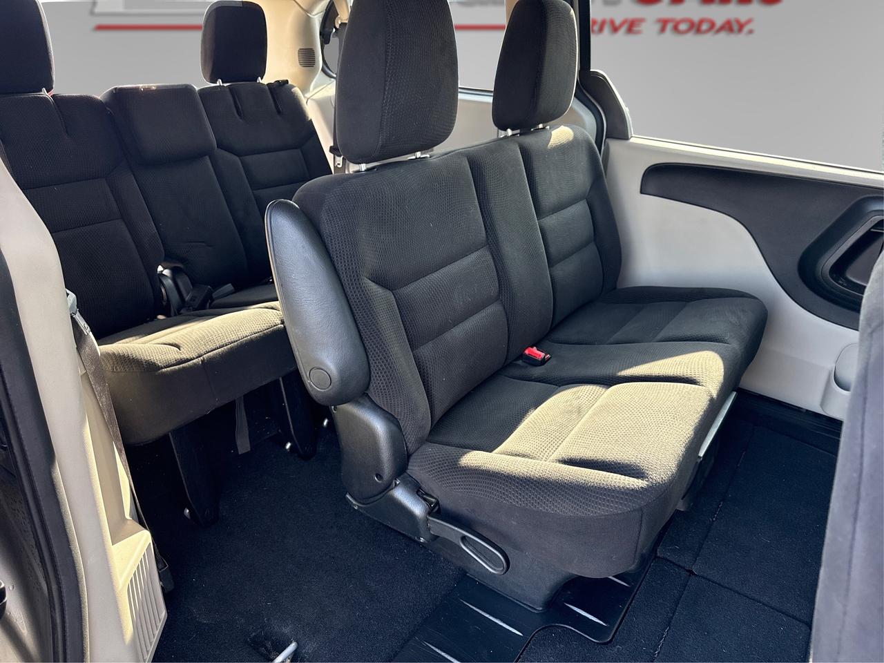 2017 Dodge Grand Caravan SE Photo