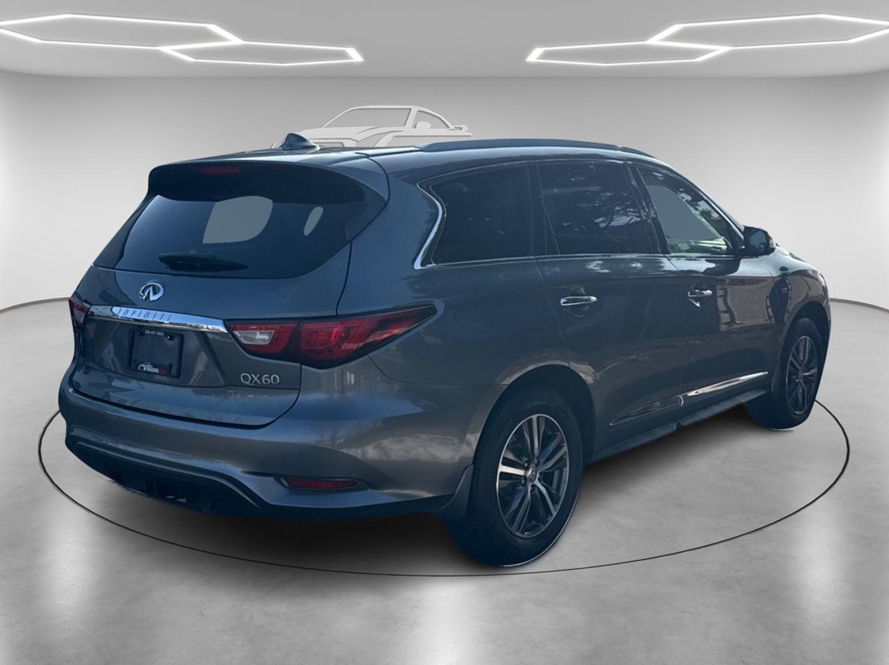 2016 Infiniti QX60  Photo2