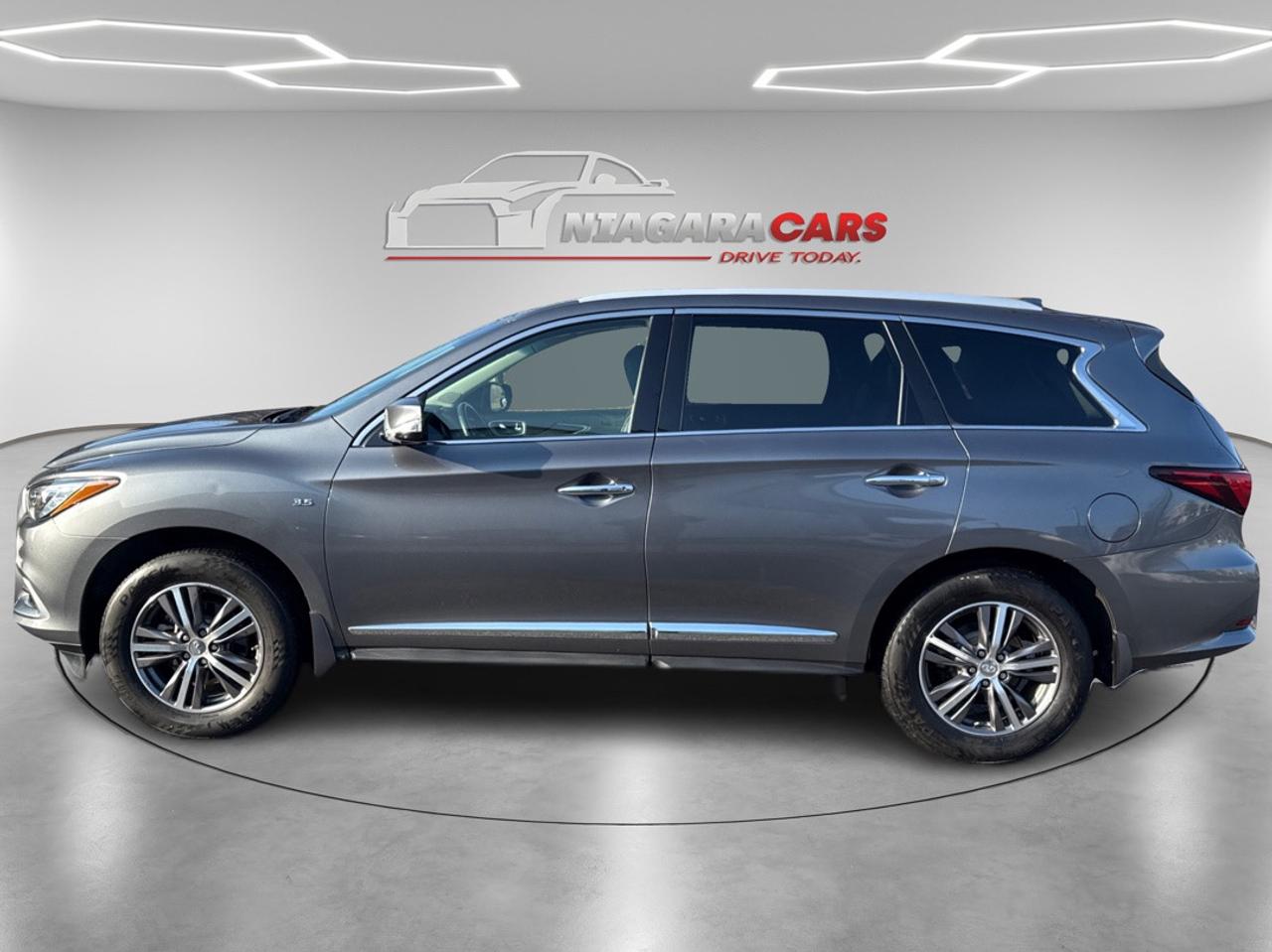 2016 Infiniti QX60  Photo