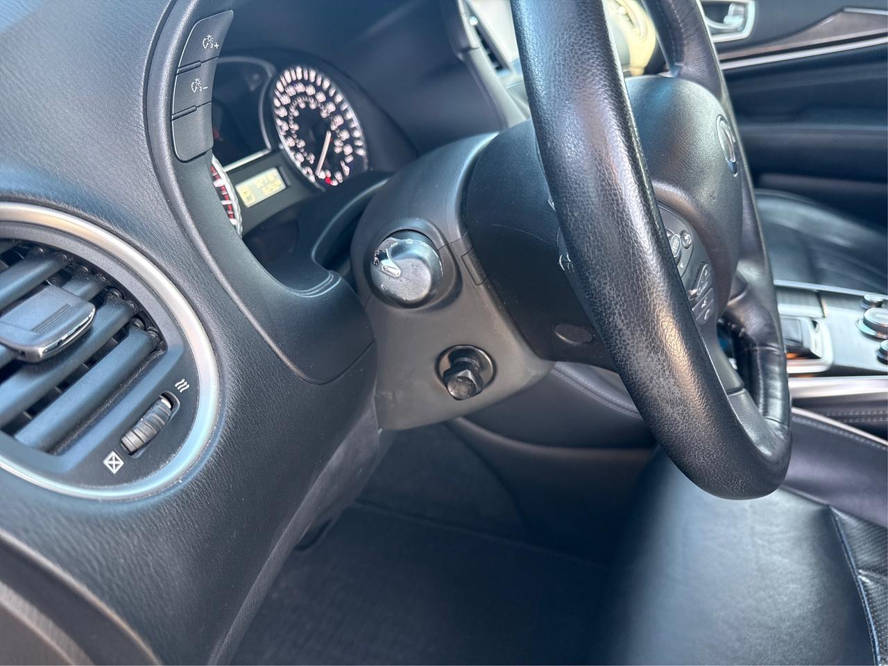 2016 Infiniti QX60 Base Photo