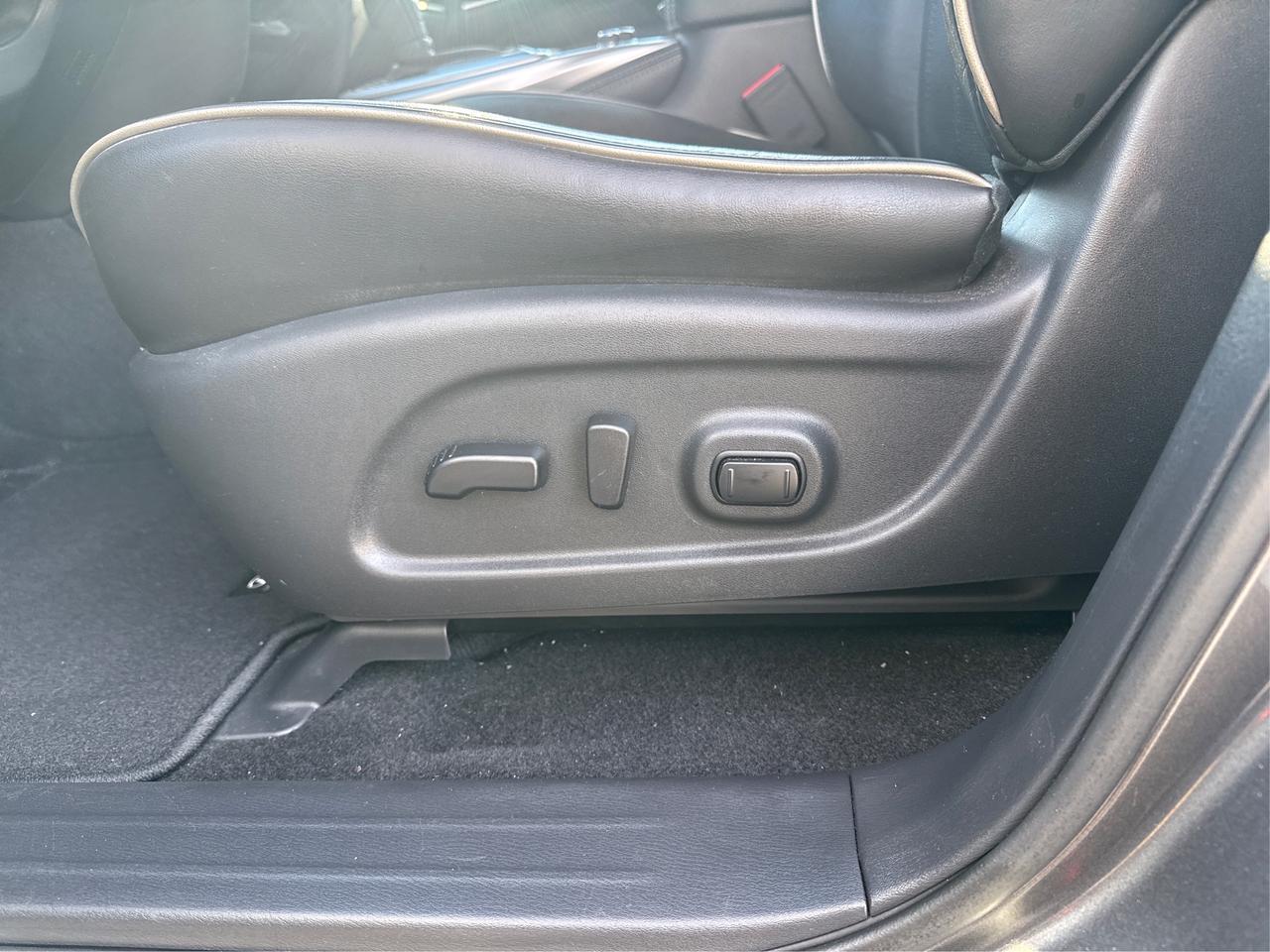 2016 Infiniti QX60 Base Photo