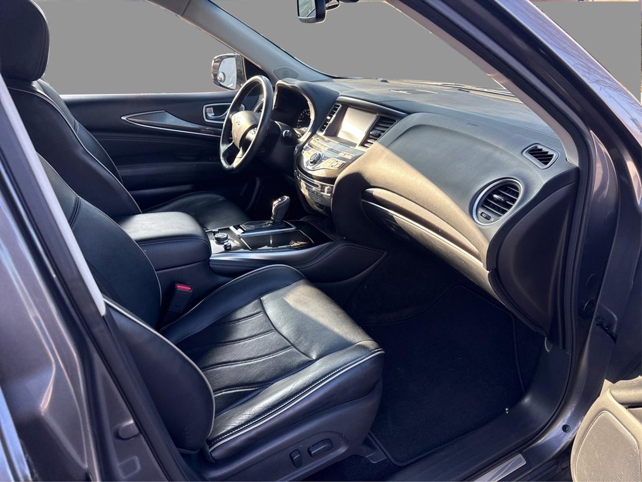 2016 Infiniti QX60  Photo