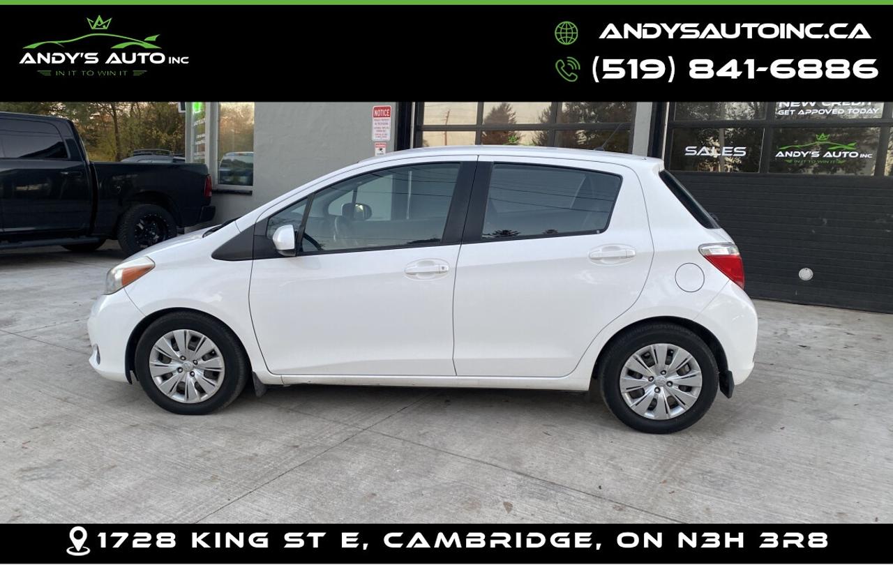 2014 Toyota Yaris LE HB ! AUTO ! A/C ! TOYOTA TRADE IN Photo