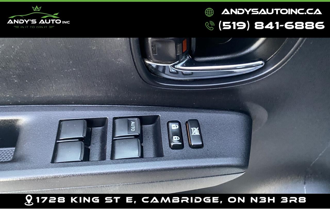 2014 Toyota Yaris LE HB ! AUTO ! A/C ! TOYOTA TRADE IN Photo