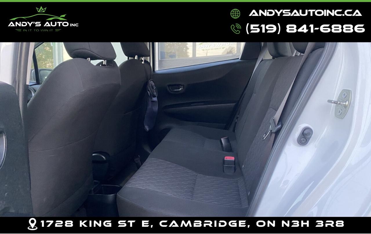 2014 Toyota Yaris LE HB ! AUTO ! A/C ! TOYOTA TRADE IN Photo