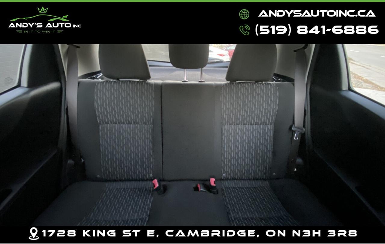 2014 Toyota Yaris LE HB ! AUTO ! A/C ! TOYOTA TRADE IN Photo