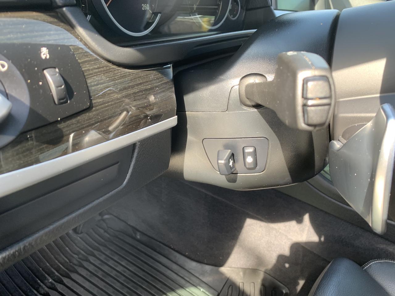 2016 BMW 5-Series 528i xDrive Photo