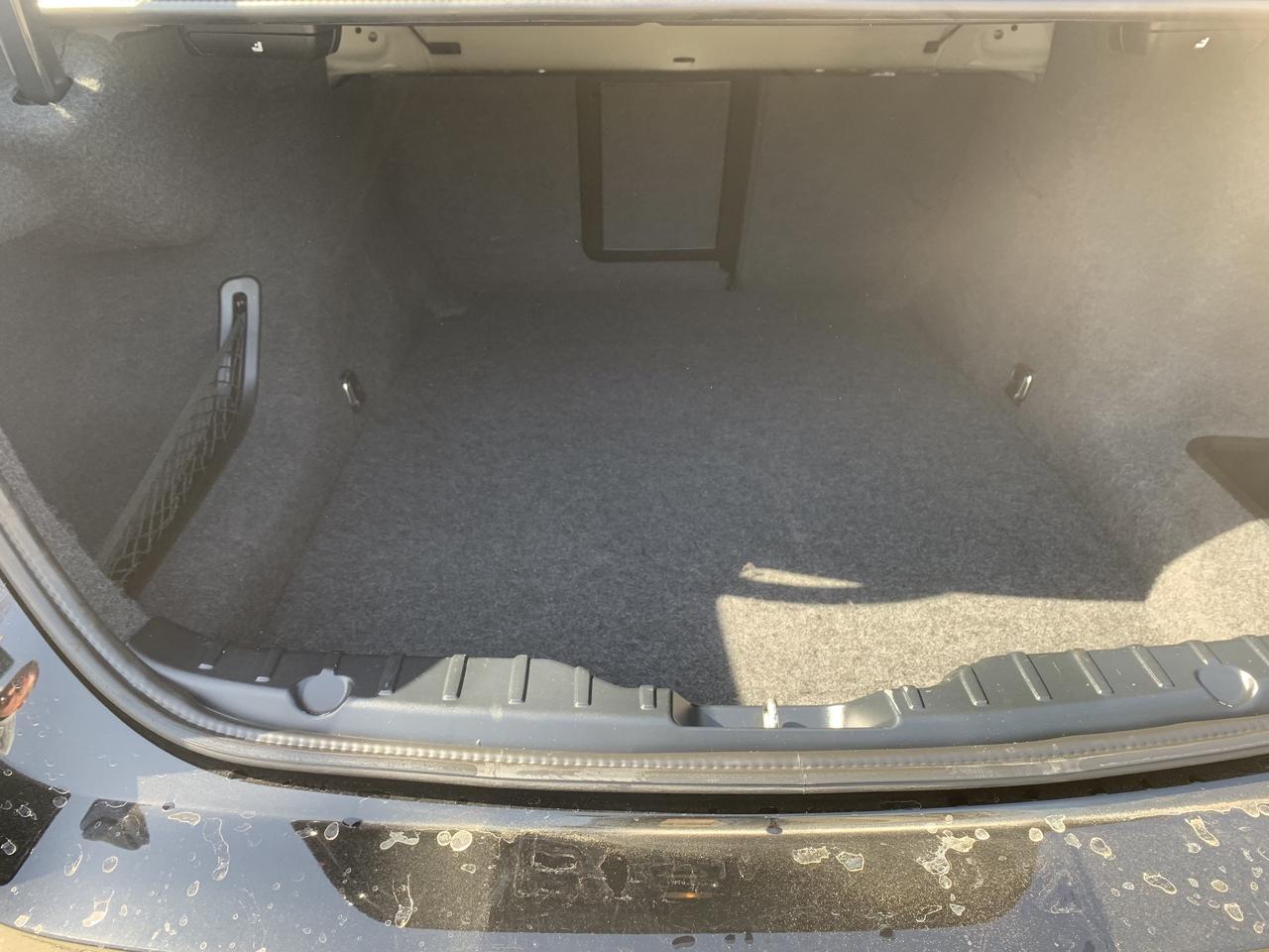 2016 BMW 5-Series 528i xDrive Photo