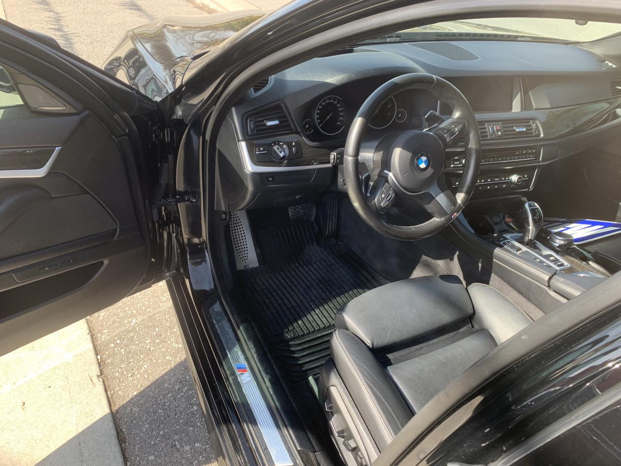 2016 BMW 5-Series 528i xDrive Photo