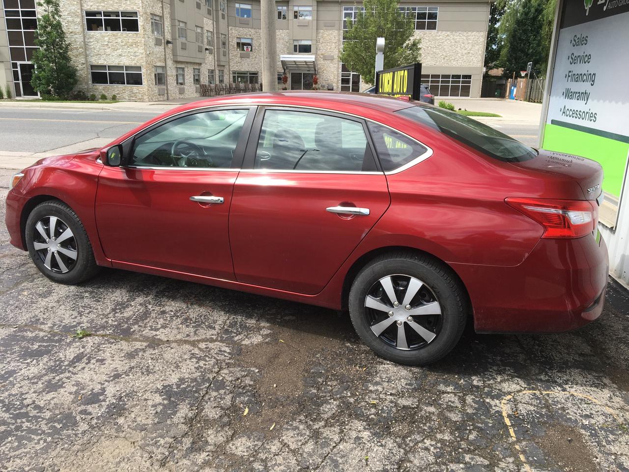 2018 Nissan Sentra S Photo3