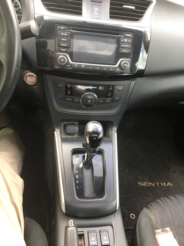 2018 Nissan Sentra S Photo