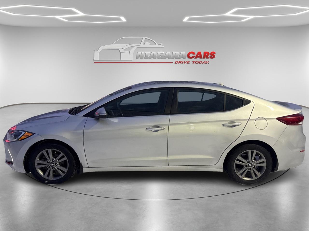 2017 Hyundai Elantra Limited Photo