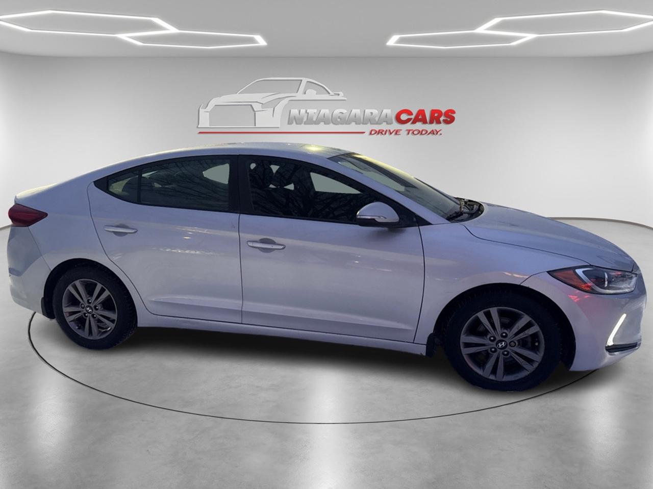 2017 Hyundai Elantra Limited Photo