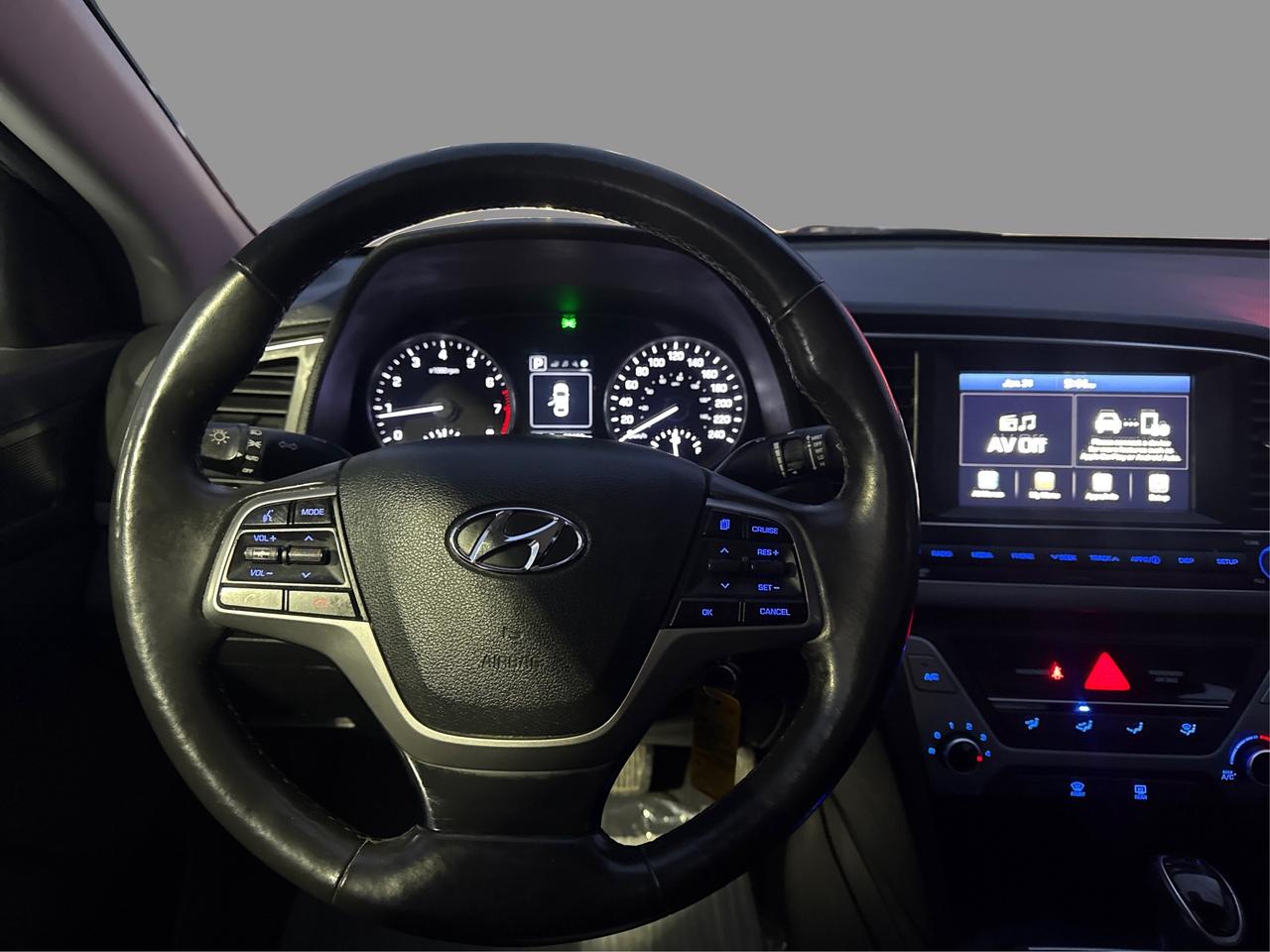 2017 Hyundai Elantra Limited Photo