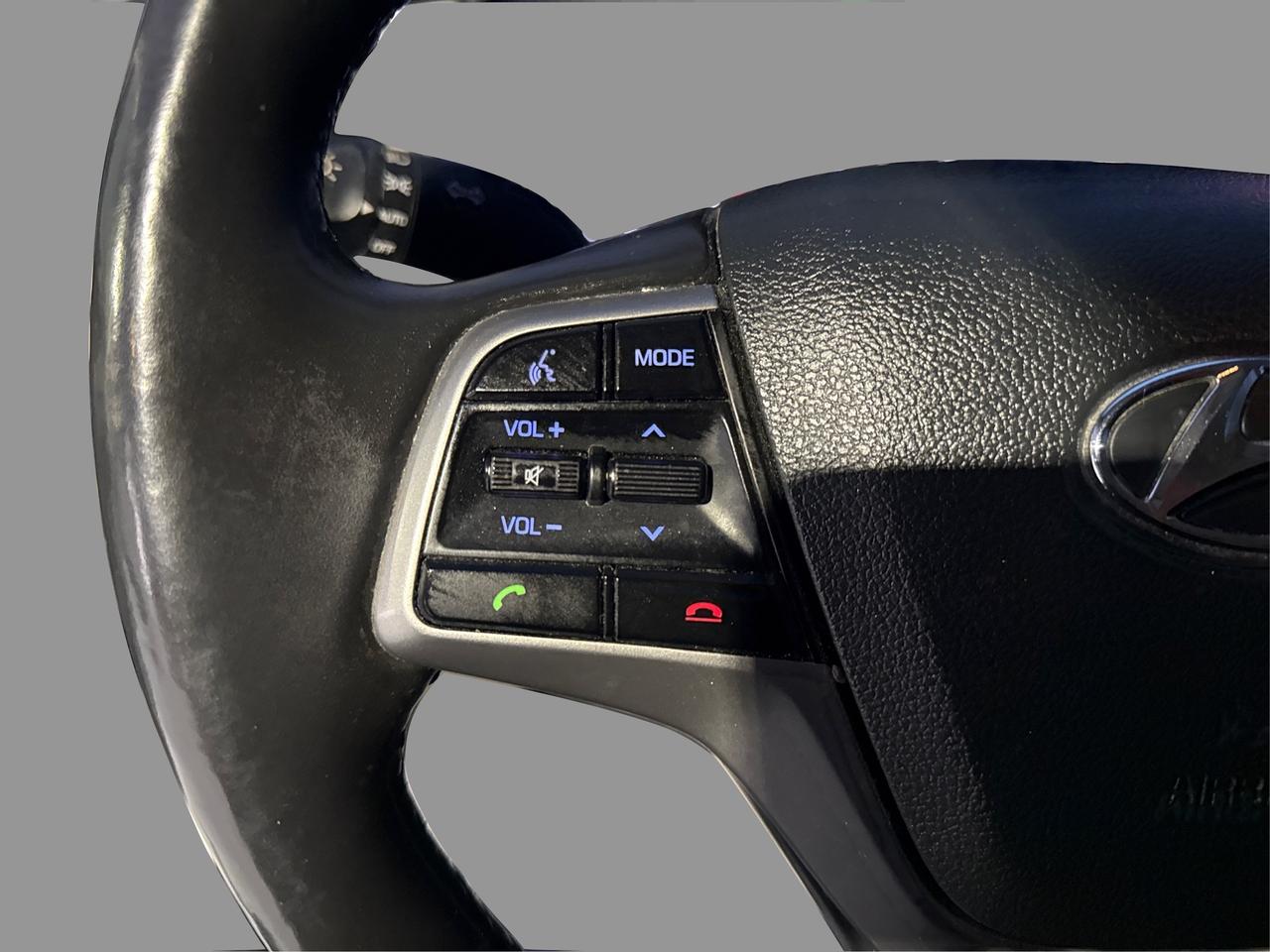 2017 Hyundai Elantra Limited Photo