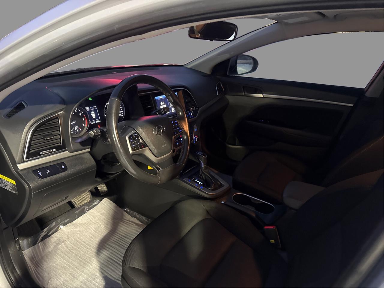 2017 Hyundai Elantra Limited Photo