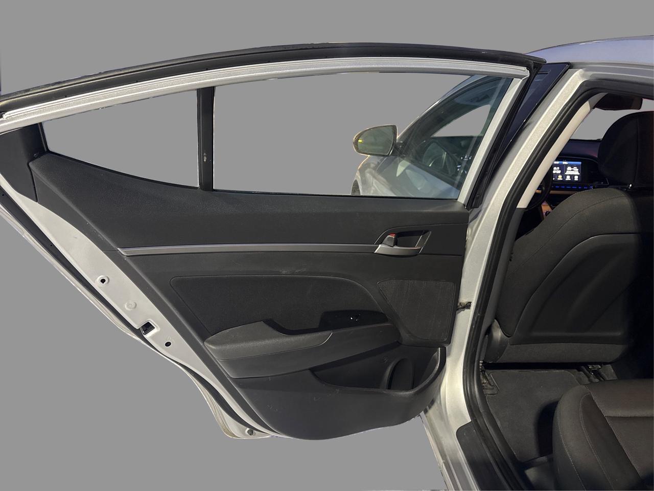 2017 Hyundai Elantra Limited Photo