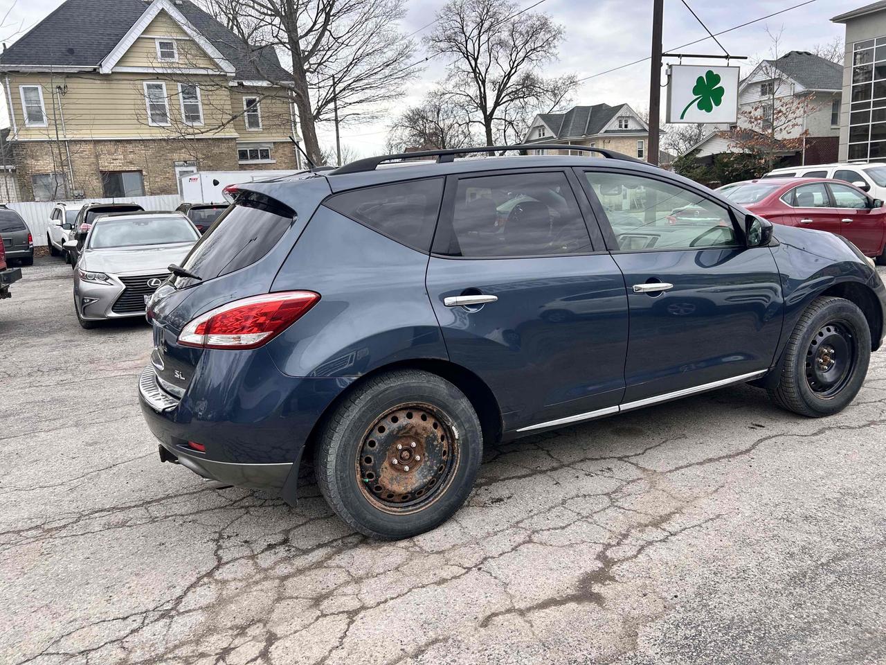 2013 Nissan Murano SL Photo2