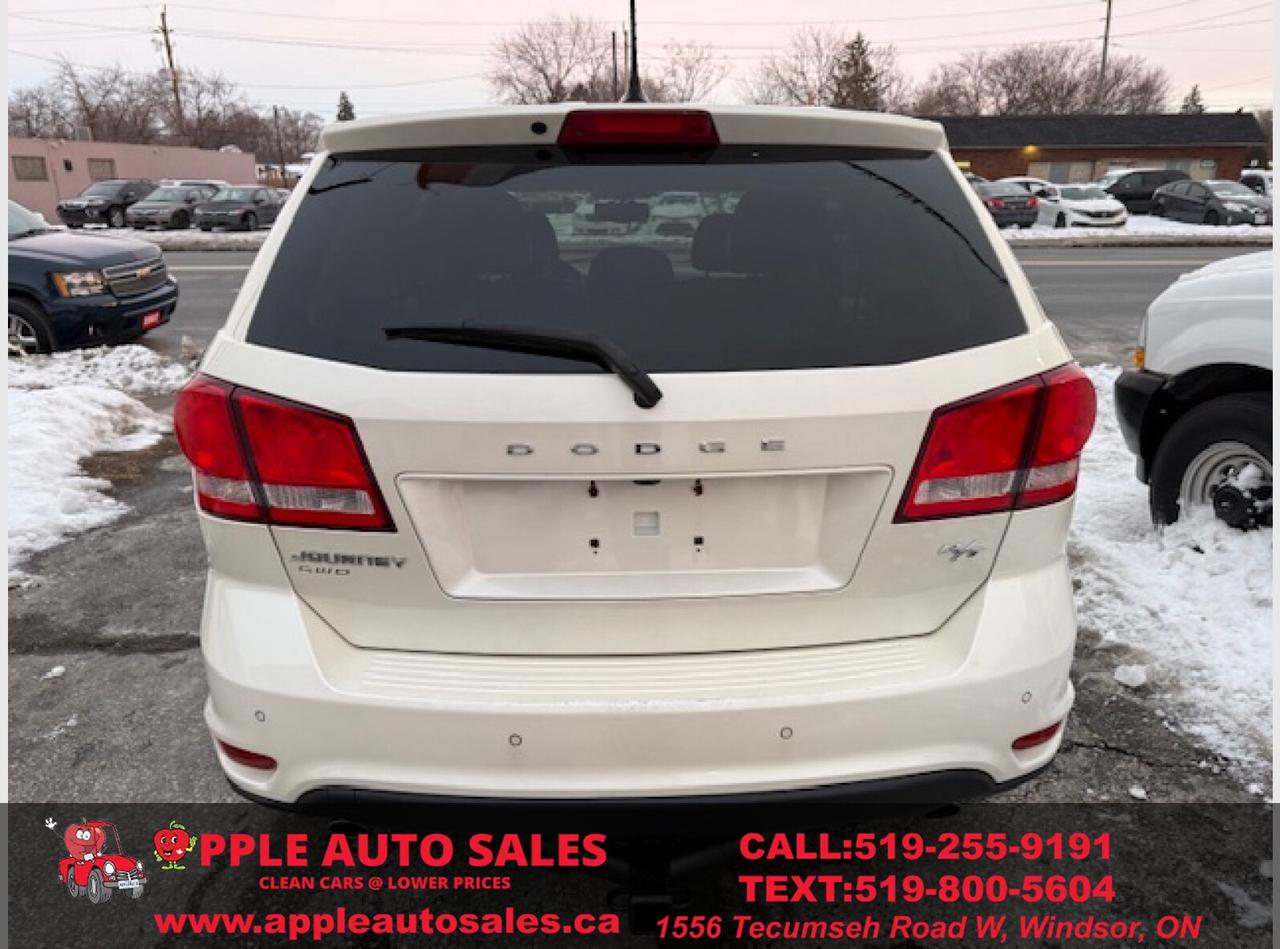 2012 Dodge Journey RT Photo4