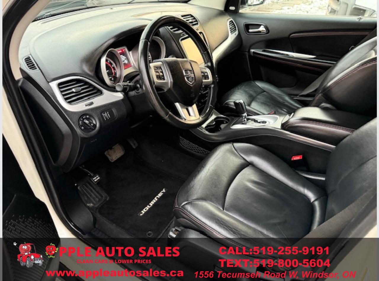 2012 Dodge Journey RT Photo