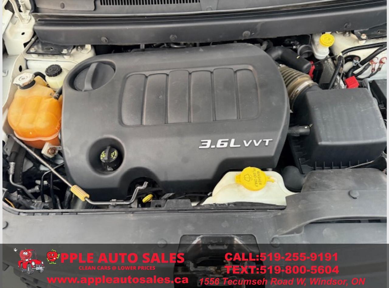 2012 Dodge Journey RT Photo