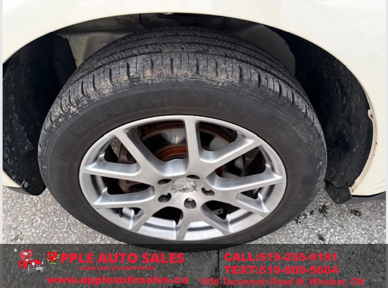 2012 Dodge Journey RT Photo