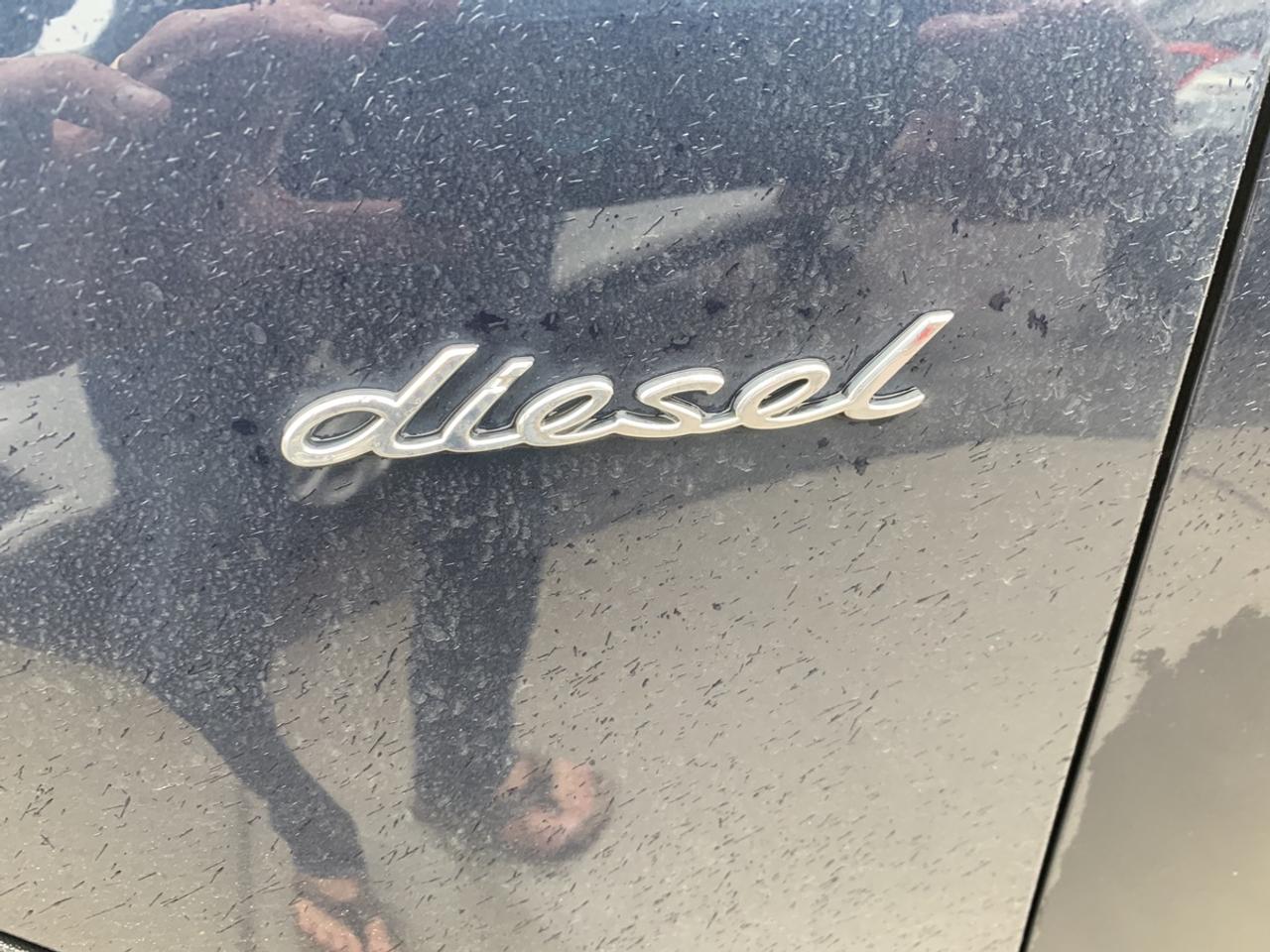 2014 Porsche Cayenne *DIESEL* | Photo