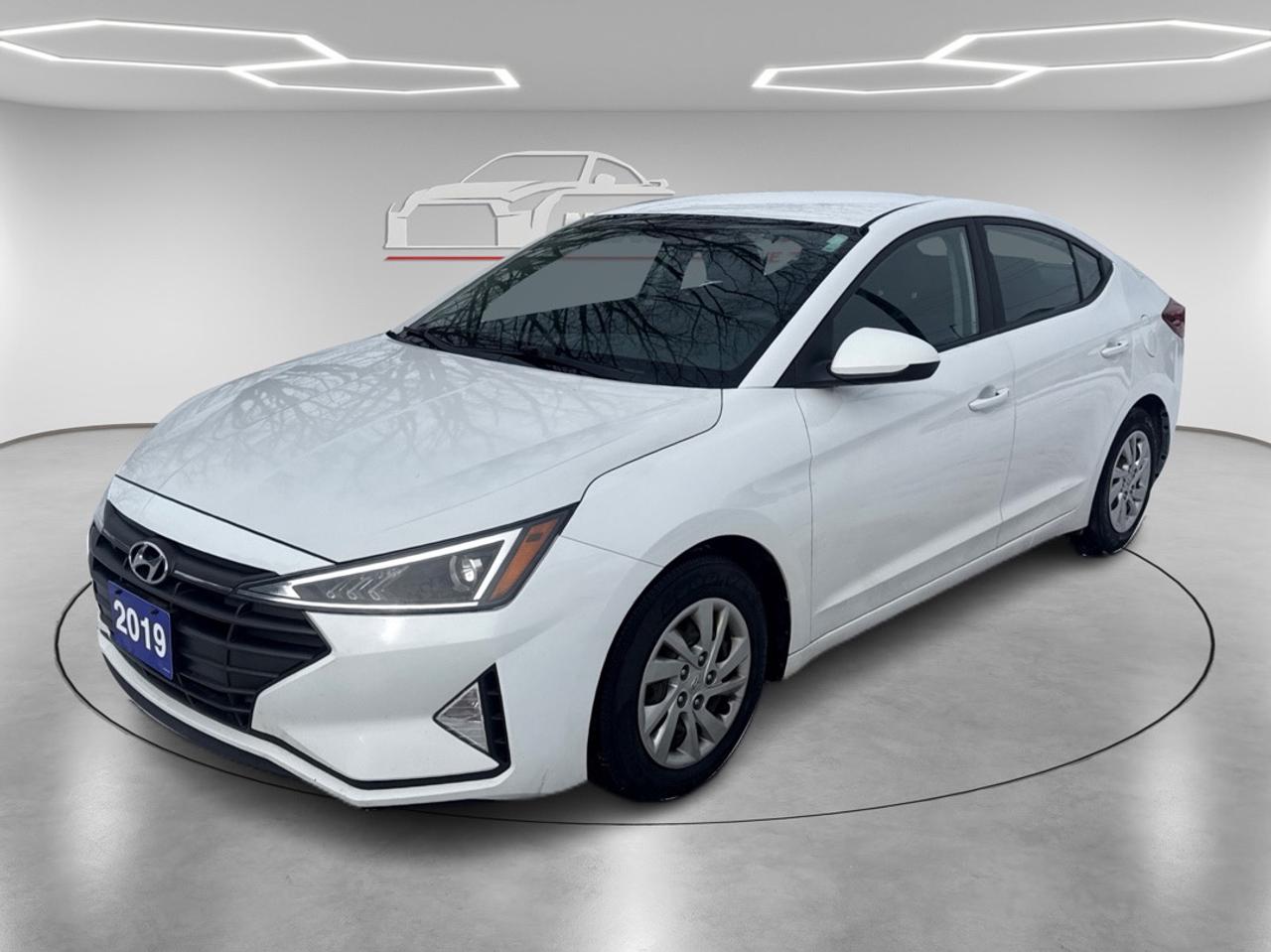 2019 Hyundai Elantra SE Photo