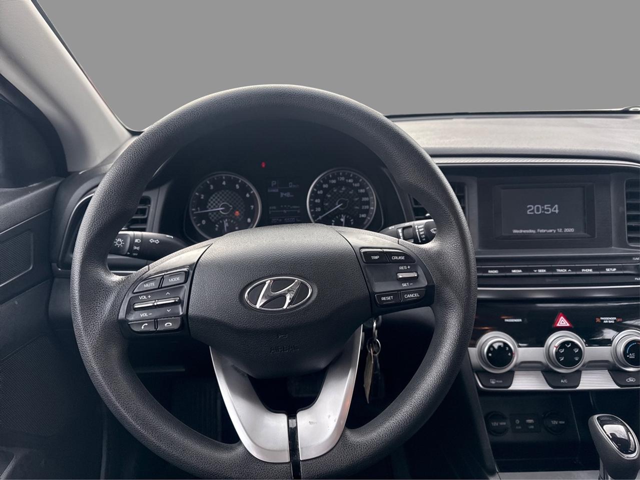 2019 Hyundai Elantra SE Photo