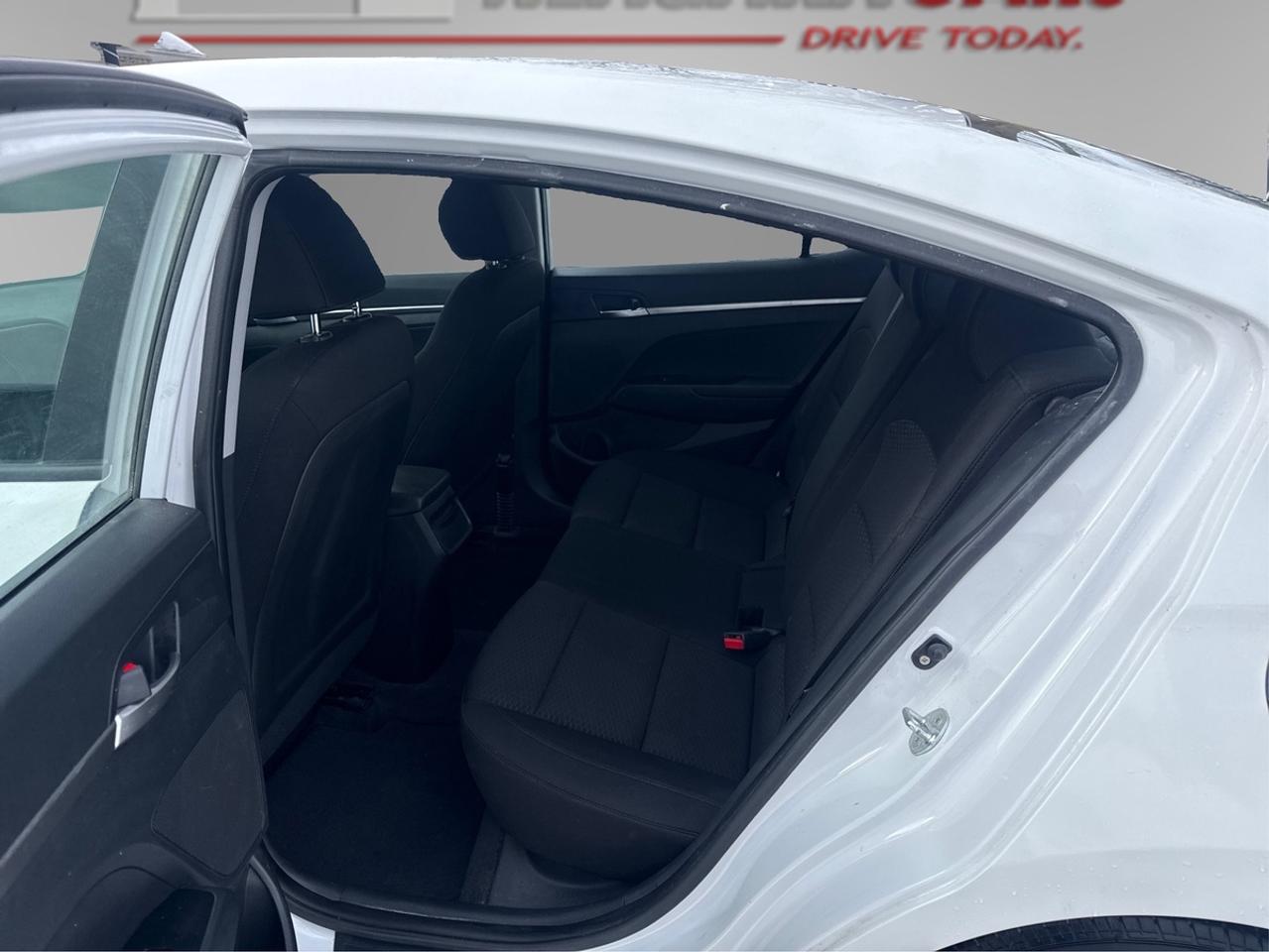 2019 Hyundai Elantra SE Photo