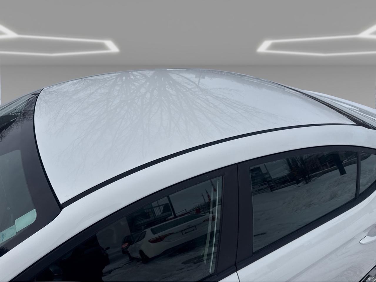 2019 Hyundai Elantra SE Photo