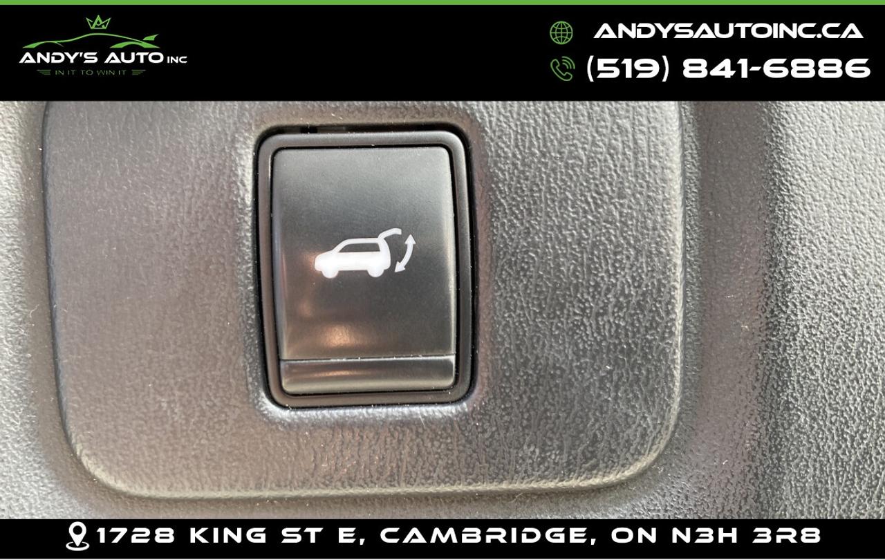 2015 Nissan Pathfinder SL ! LEATHER ! SUNROOF ! NAVIGATION ! REMOTE START Photo