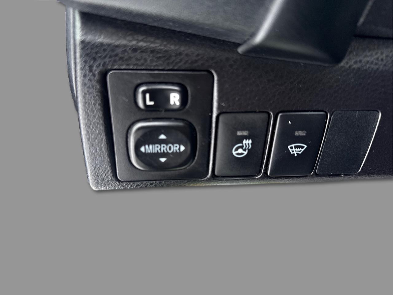 2019 Toyota Corolla LE Photo