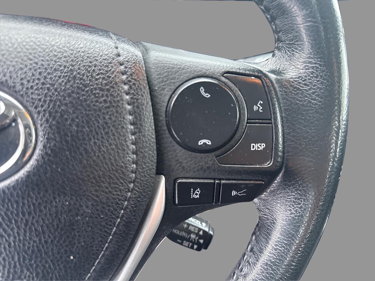 2019 Toyota Corolla LE Photo