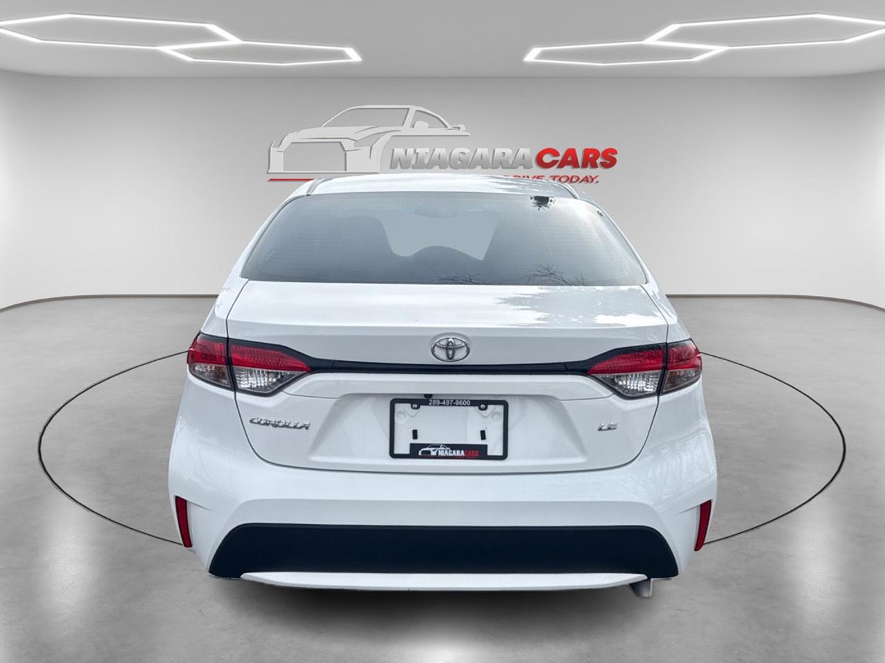 2022 Toyota Corolla LE Photo
