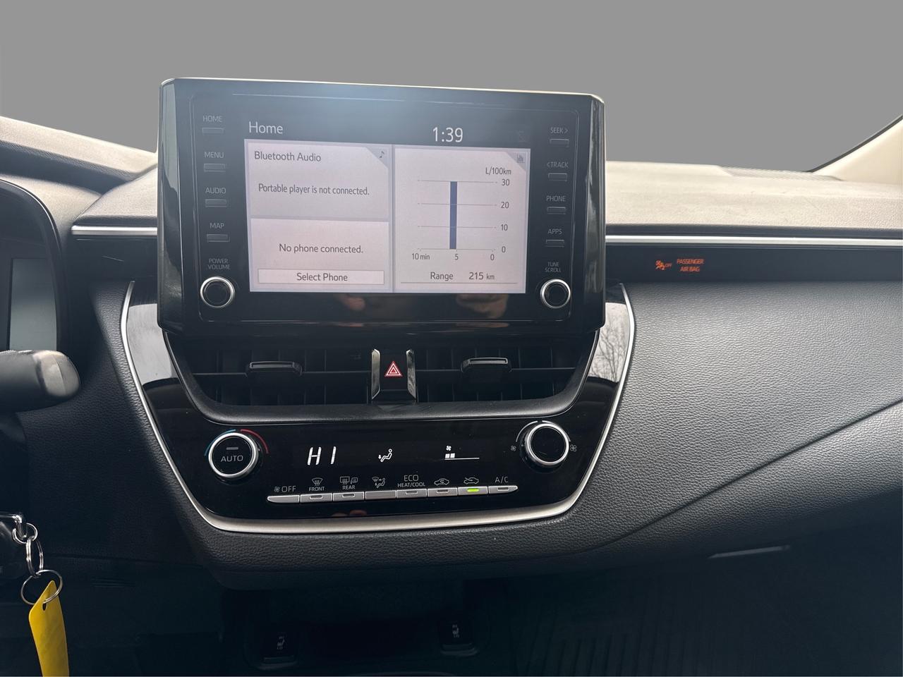 2022 Toyota Corolla LE Photo