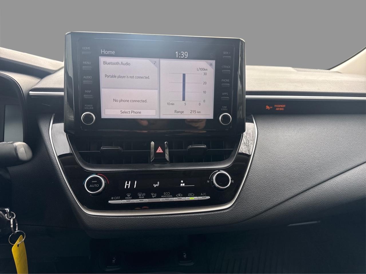 2022 Toyota Corolla LE Photo