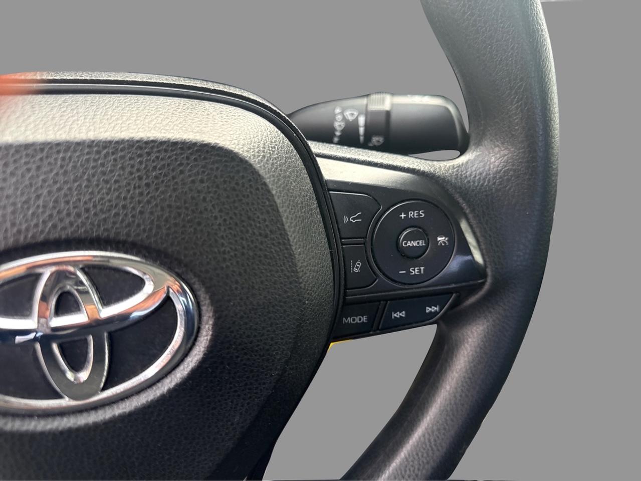 2022 Toyota Corolla LE Photo