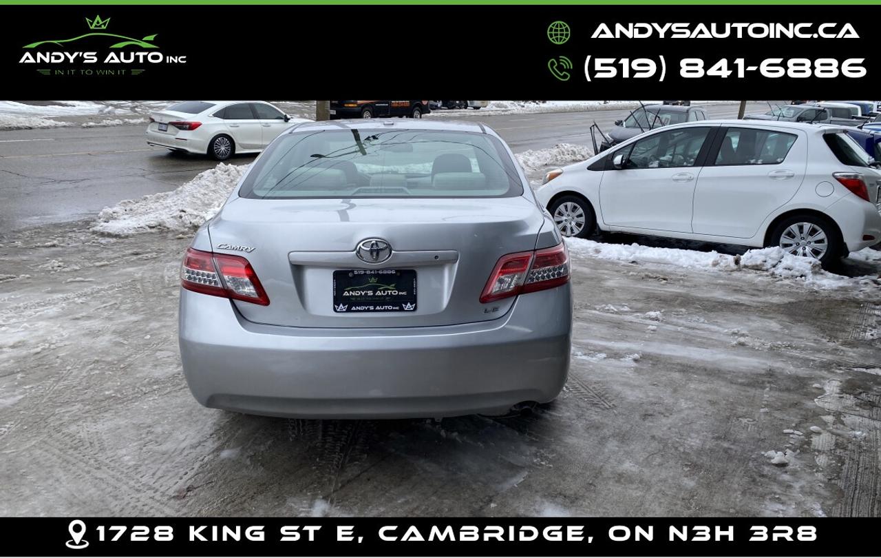 2010 Toyota Camry LE ! SUNROOF ! AUTOMATIC ! LOW KMS Photo