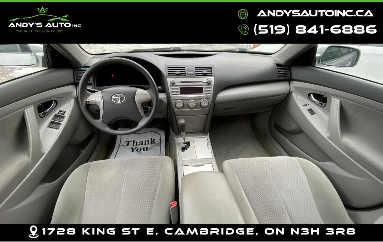 2010 Toyota Camry LE ! SUNROOF ! AUTOMATIC ! LOW KMS Photo