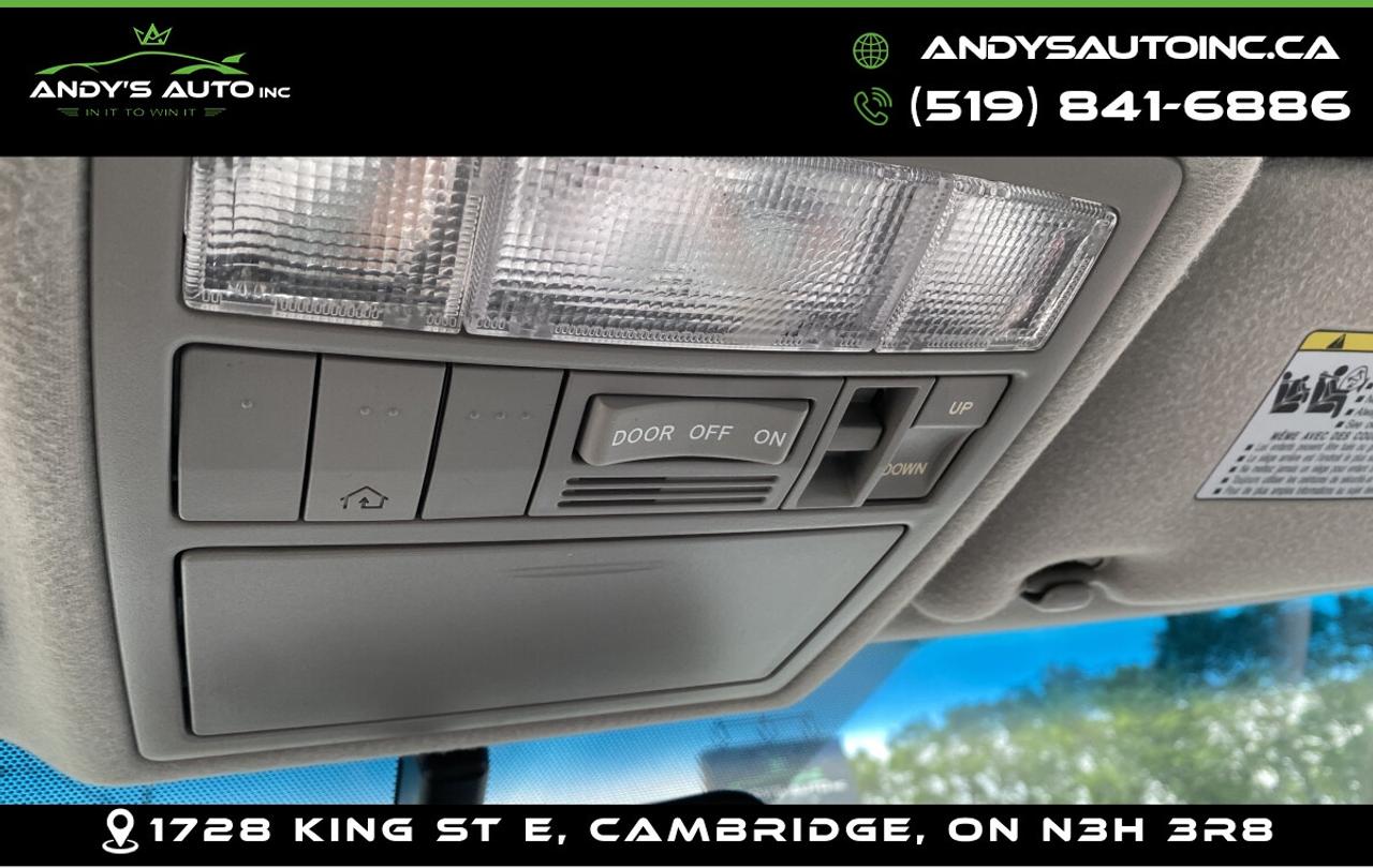 2010 Toyota Camry LE ! SUNROOF ! AUTOMATIC ! LOW KMS Photo