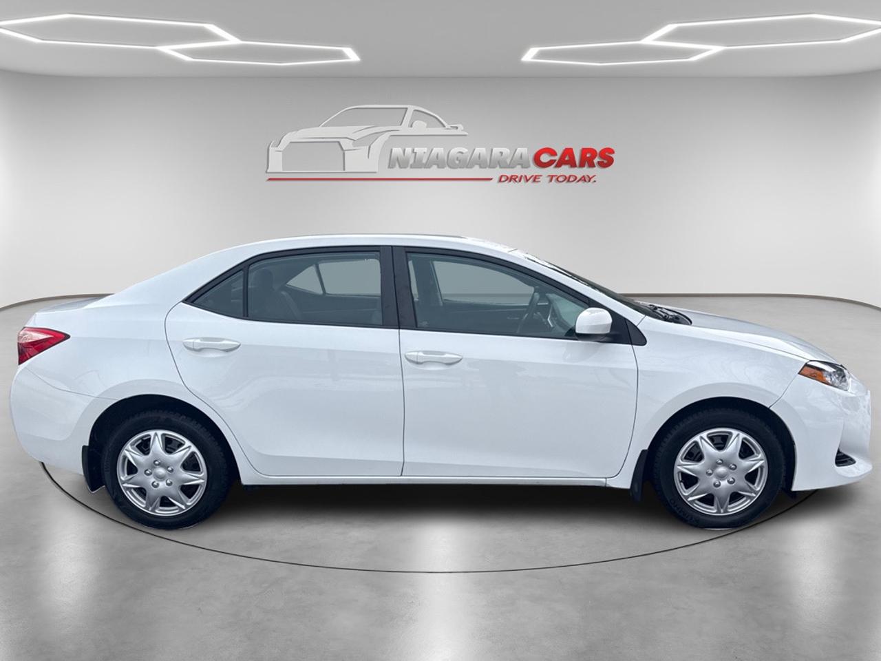 2018 Toyota Corolla L (Natl) Photo