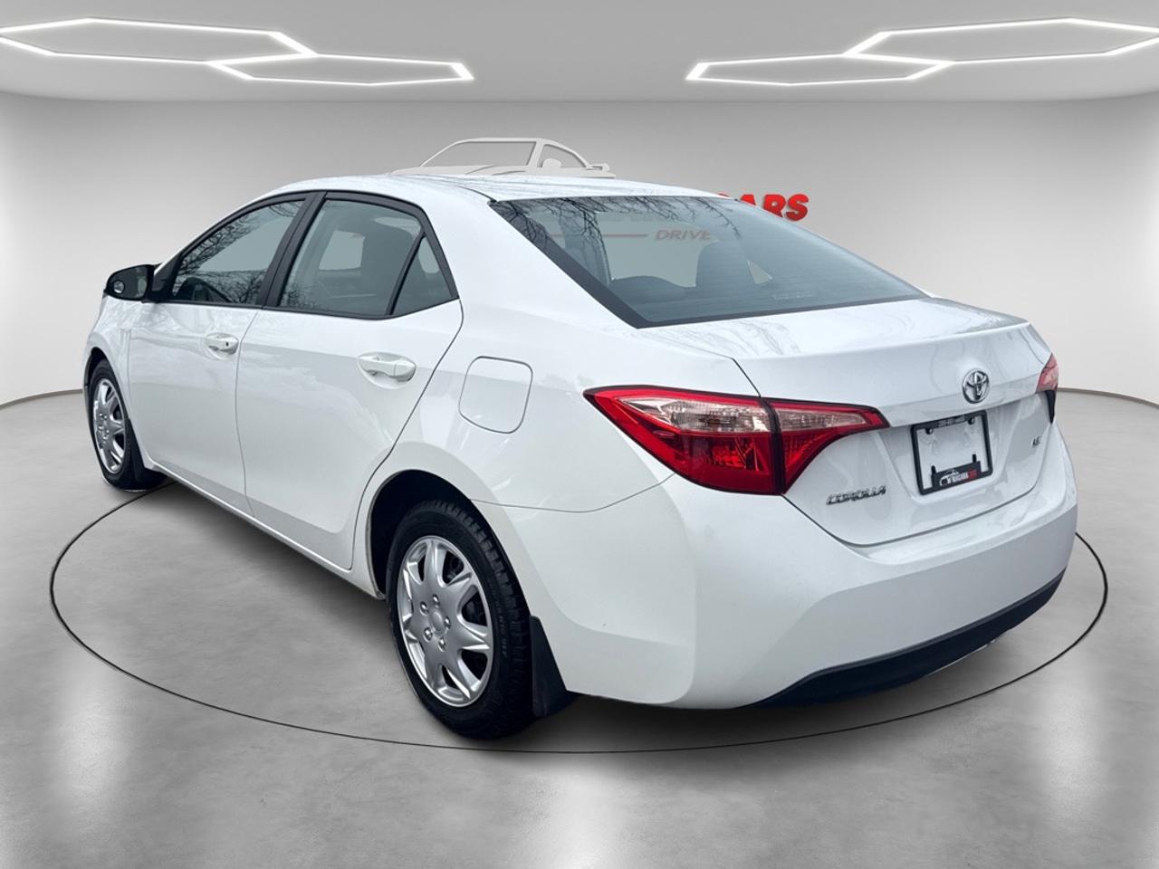 2018 Toyota Corolla L (Natl) Photo4